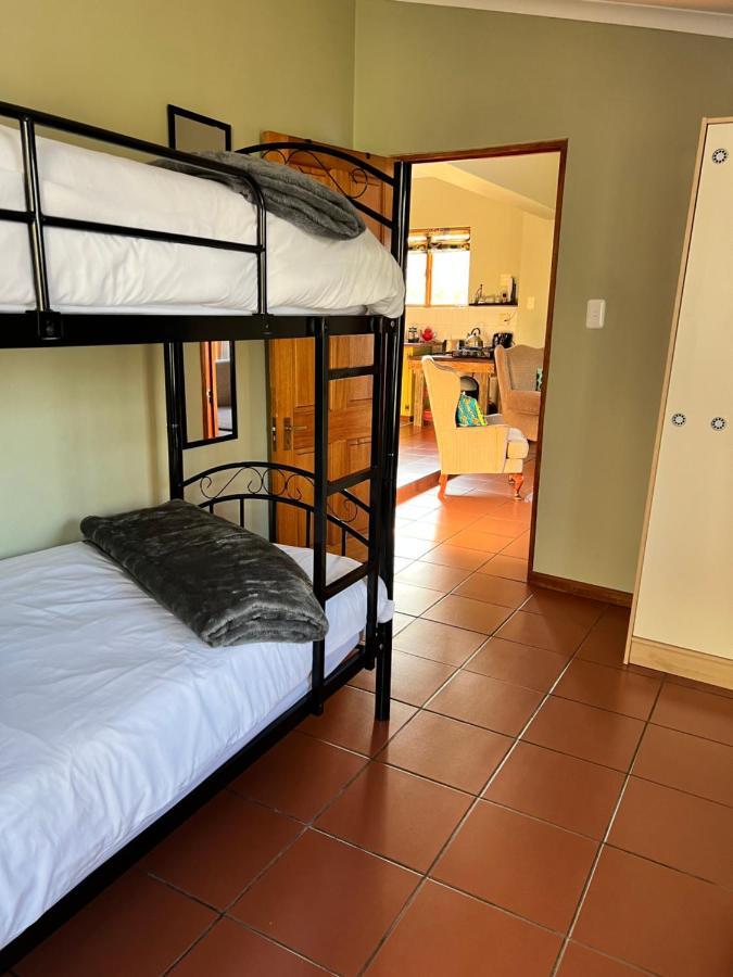 Tuinhuis Oudtshoorn Exteriör bild