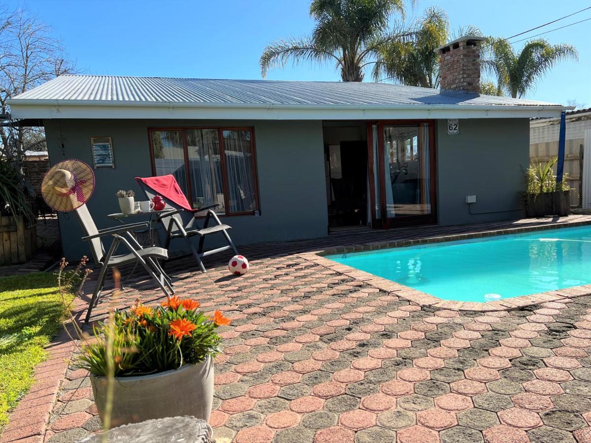 Tuinhuis Oudtshoorn Exteriör bild